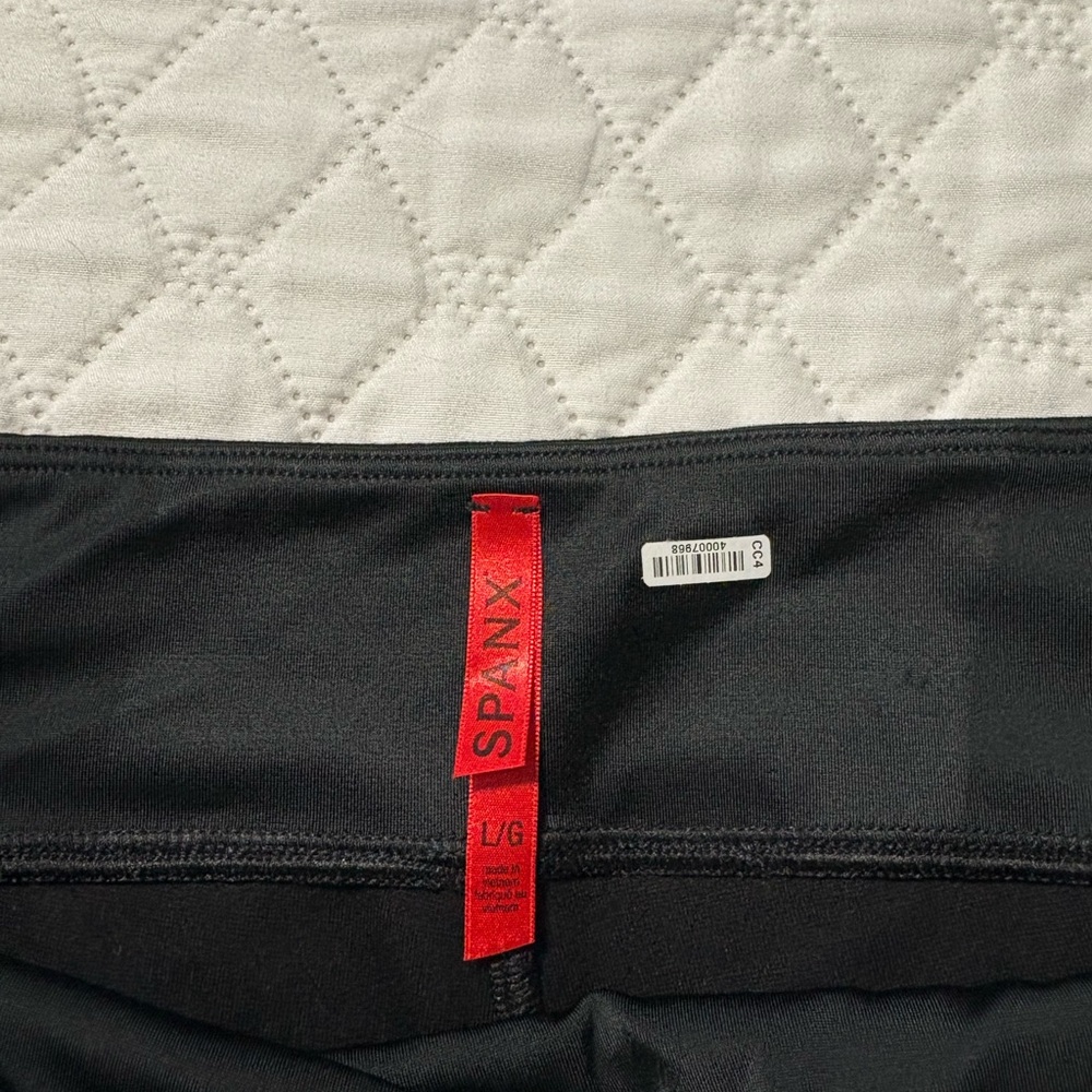 Black Spanx Leggings with Faux Leather Panels - Picture 7 of 10